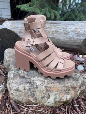 Steve Madden Tan Chunky Platform Strappy Sandals